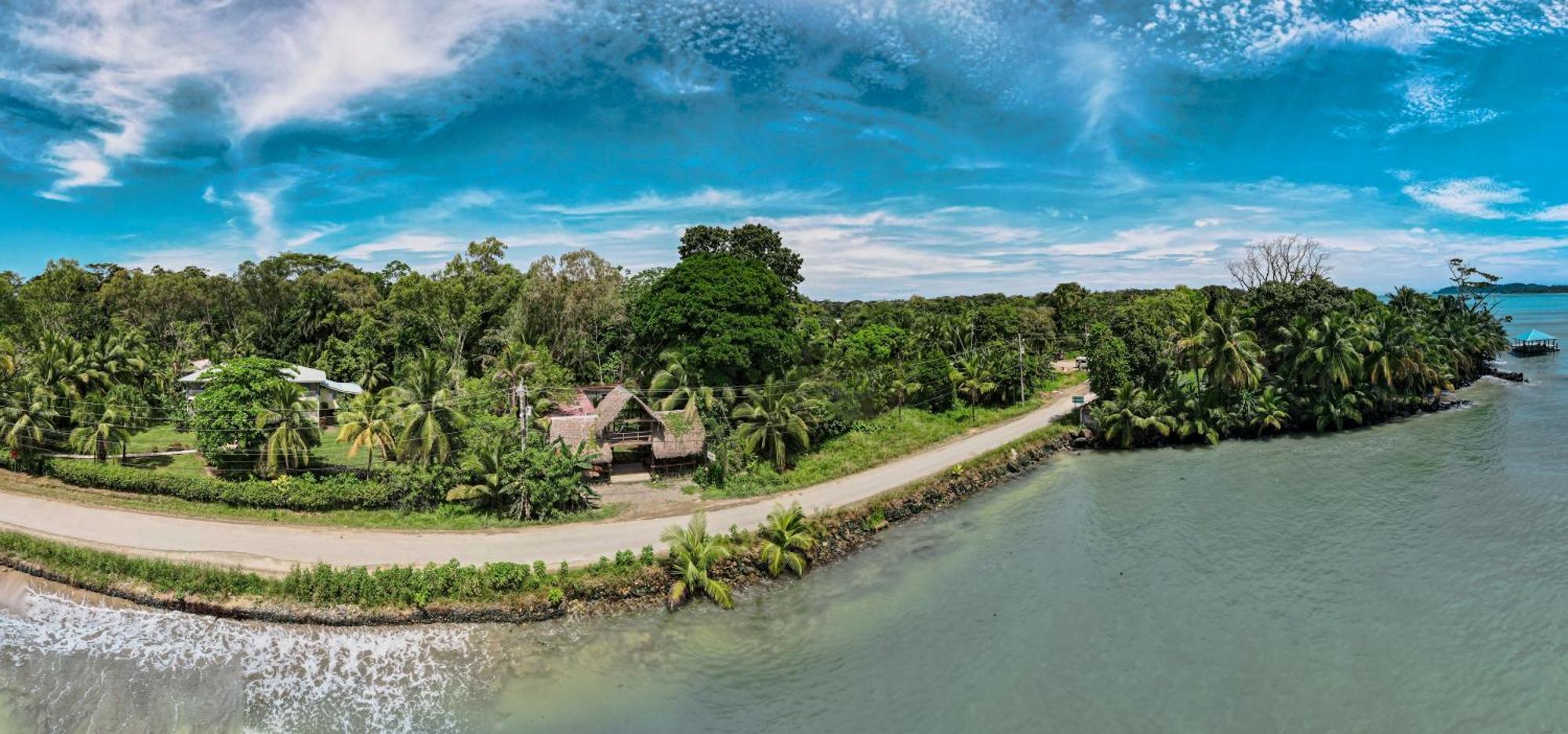 Somewhere Bocas del Toro Exterior foto